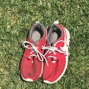 red nike roshes ❌SOLD❌